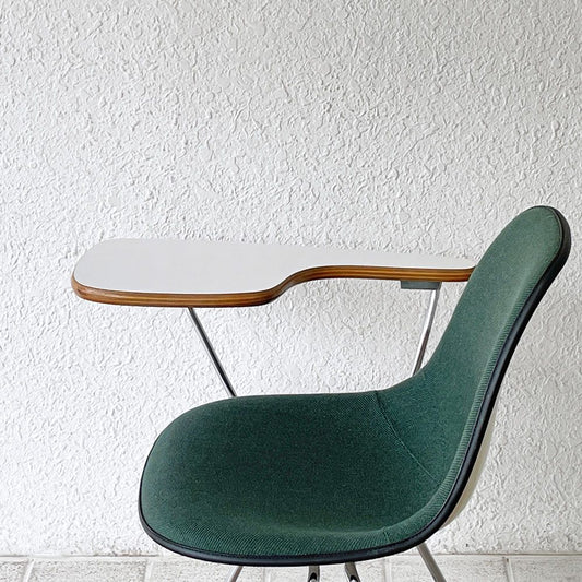 ハーマンミラー Herman Miller サイドシェルチェア セカンド 2nd ビンテージ アプホルスター スクールベース 肘掛けテーブル付 イームズ ミッドセンチュリー A ◇