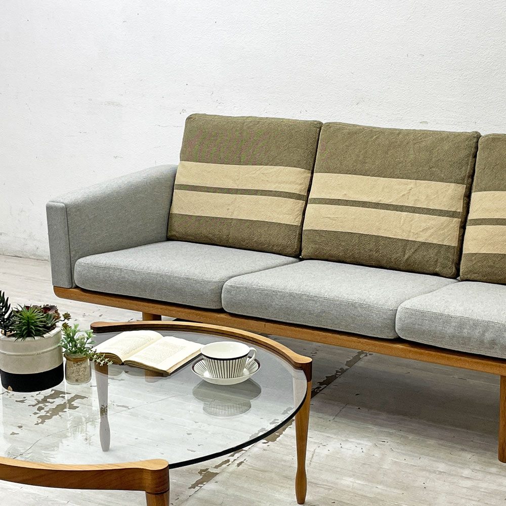 ゲタマ GETAMA GE236 3シーター ソファ ハンス・J・ウェグナー Hans J Wegner ファブリック マハラム社 モード生地 オーク無垢材 北欧 デンマーク ビンテージ ●