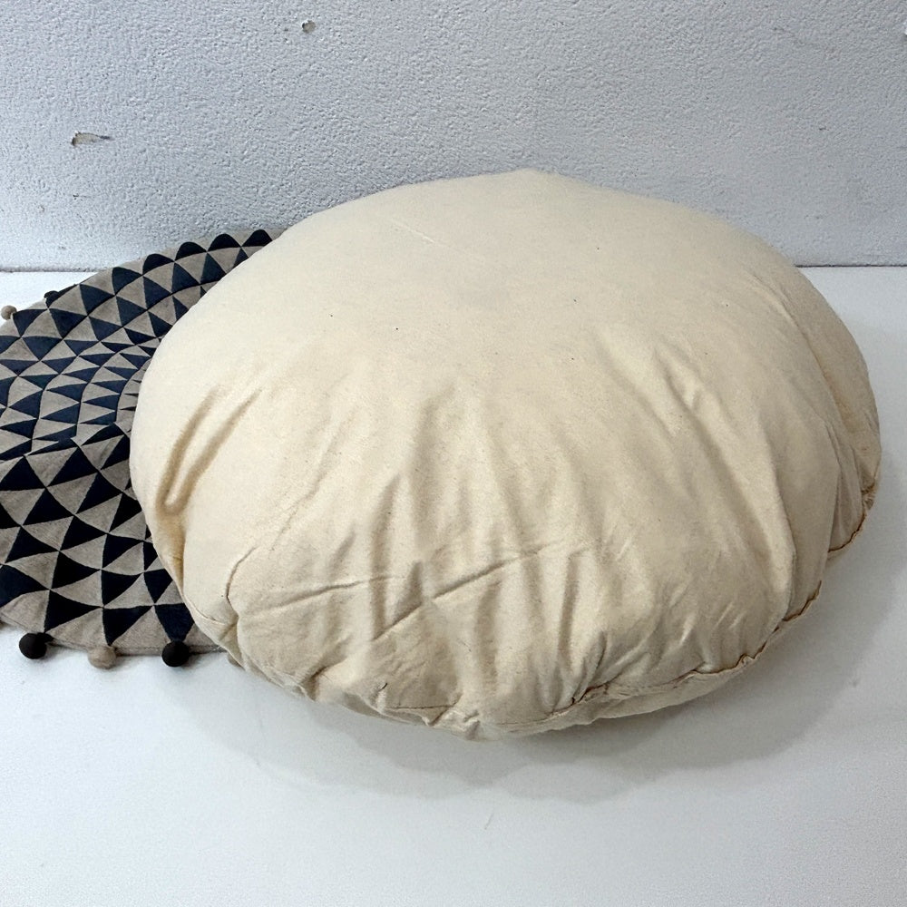 ニキ ジョーンズ NIki Jones Concentric クッション モザイク 幾何学 44cm スコットランド 定価¥18,694- ●