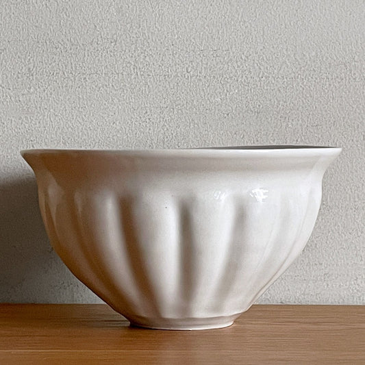 角田涼 クグロフボウル どんぶり 磁器 白磁 ハンドメイド Φ19㎝ 現代作家 未使用品 ■