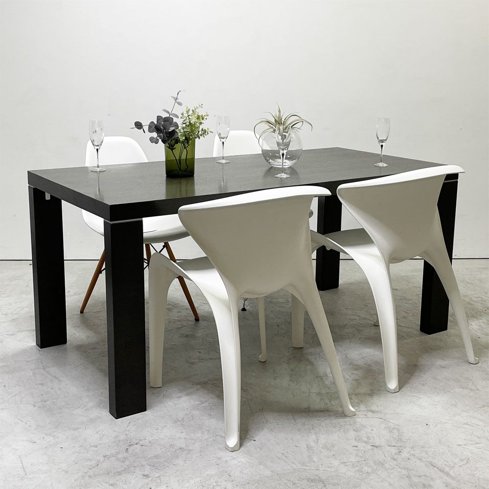 リーンロゼ ligne roset ロゼデディカート ROSETDEDICATO ダイニングテーブル W160cm ディジェ・ゴメズ ウォールナット ウレタン塗装 定価¥478,500- ●