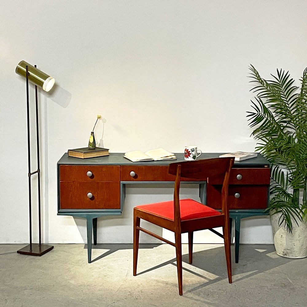 北欧ビンテージ Scandinavian vintage チーク材 ペインテッド 両袖デスク 5ドロワー テーパードレッグ W141cm 北欧家具 ●