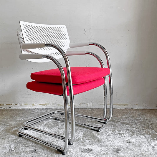 ヴィトラ vitra ビザビ2 Visavis2 アームチェア デスクチェア ホワイト/レッド系 カンティレバー スタッキング可能 アントニオ・チッテリオ A ■