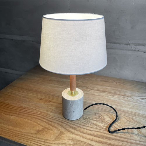 アートワークスタジオ ART WORK STUDIO モノリステーブルランプ Monolith-table lamp AW-0600 スタンドライト ホワイト 大理石ベース オーク無垢材 真鍮 ファブリック モダンデザイン 箱付き 美品 ♪