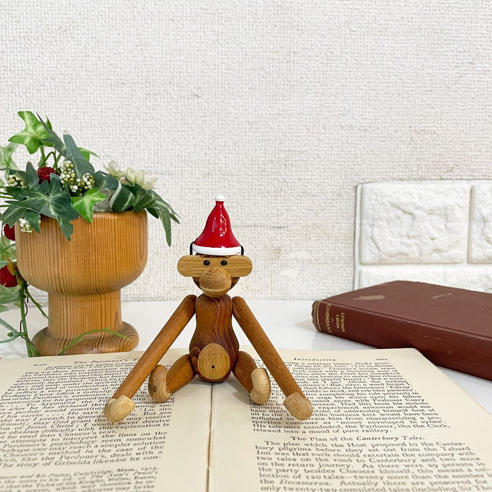 カイボイスン KAY BOJESEN DENMARK モンキー Monkey ミニ チーク 木製オブジェ H9.5cm サンタキャップ付 デンマーク 北欧雑貨 合計定価¥19,250- ◎
