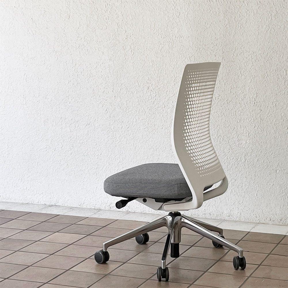 ヴィトラ vitra IDエア ID Air オフィスチェア アームレス デスクチェア ポリプロピレン アルミポリッシュ ファブリック アントニオ・チッテリオ 2021年製 定価¥94,600- ◇