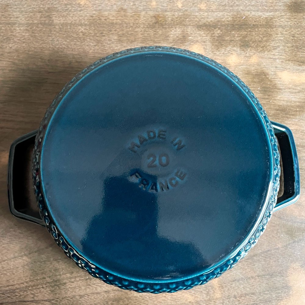 ストウブ STAUB ツイストココット ラウンド 両手鍋 ラメール 20cm 鋳物 キャセロール ガス オーブン IH対応 フランス ♪