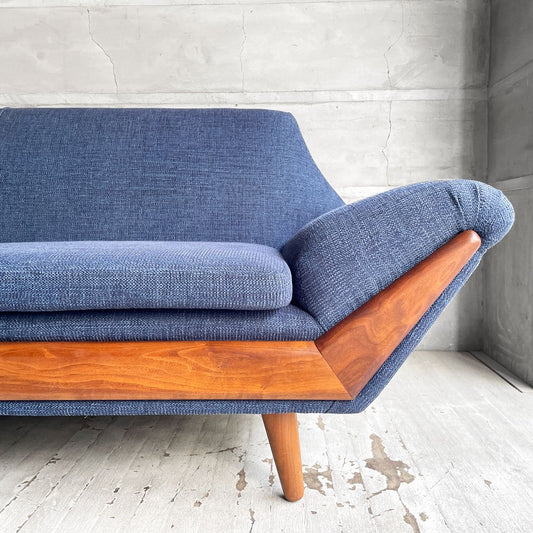 パームスプリングス Palm Springs オリジナルソファ 3Pソファ 3人掛け ネイビー系ファブリック ウォールナット ビンテージデザイン ミッドセンチュリースタイル ♪