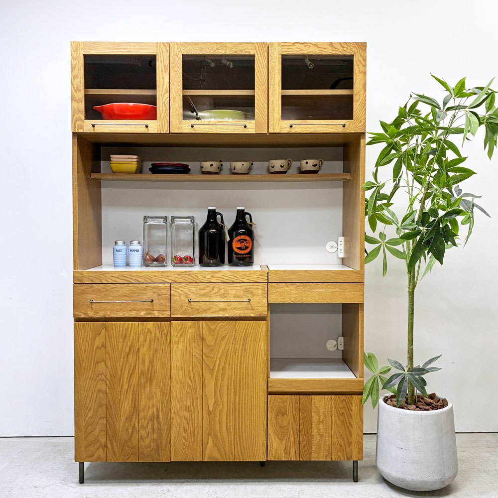 アデペシュ a.depeche カデル cadeal キッチンボード w120 食器棚 オーク材 ガラス コンセント付 定価¥173,800- ●