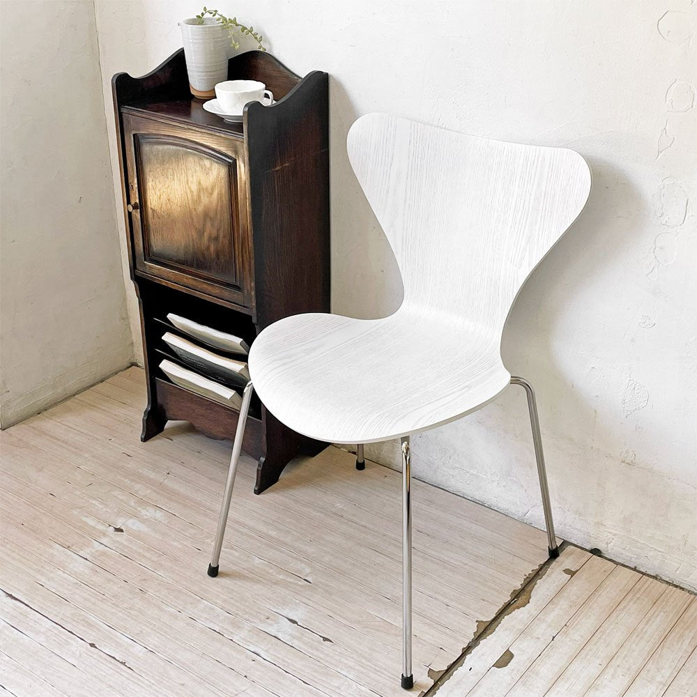 フリッツハンセン Fritz Hansen セブンチェア SEVEN CHAIR カラードアッシュ ホワイト アルネ・ヤコブセン デンマーク 北欧家具 ★