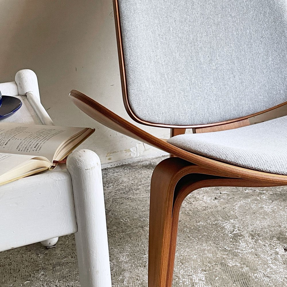 カールハンセン&サン Carl Hansen & Son CH07 スリーレッグド シェルチェア ラウンジチェア ウォールナット材 ファブリック ブルー系 ハンス・J・ウェグナー 北欧家具 ■