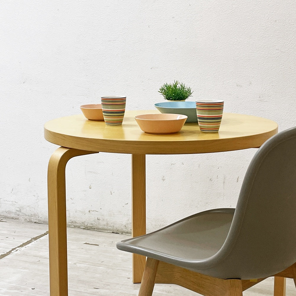 アルテック artek テーブル TABLE 90B ダイニングテーブル バーチ材 ナチュラルラッカー天板 Φ75cm アルヴァ・アアルト フィンランド 北欧家具 定価¥137,500- ●