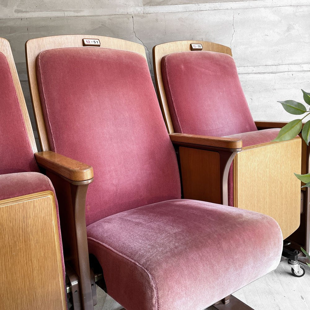 コトブキ KOTOBUKI シアターチェア ホールイス 劇場椅子 3連 モケット生地 レッド系 オーク材 フォールディング キャスター仕様 ♪