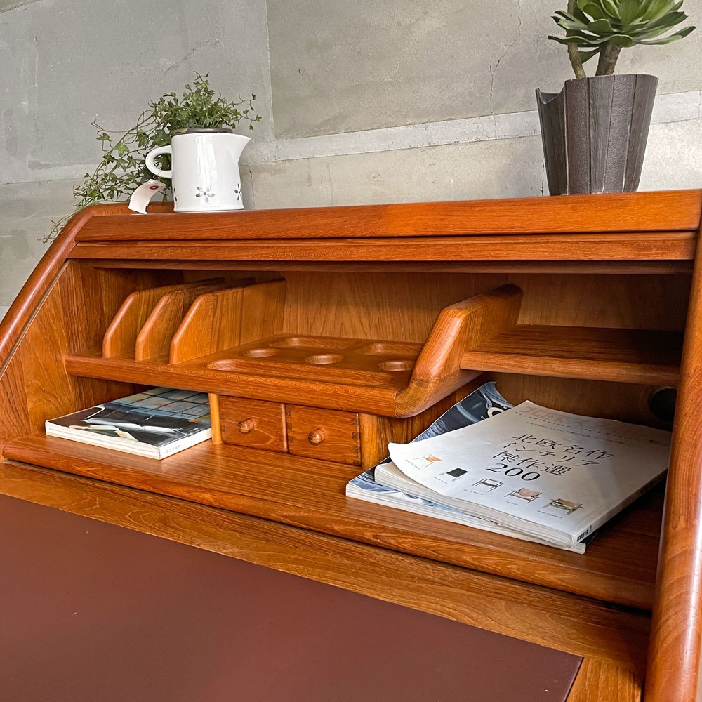 ランゲスコフ・モベルファブリック Langeskov Møbelfabrik A/S ライティングビューロー キャビネットデスク ロールトップ 蛇腹扉 チーク無垢材 デンマークビンテージ 北欧家具 ♪