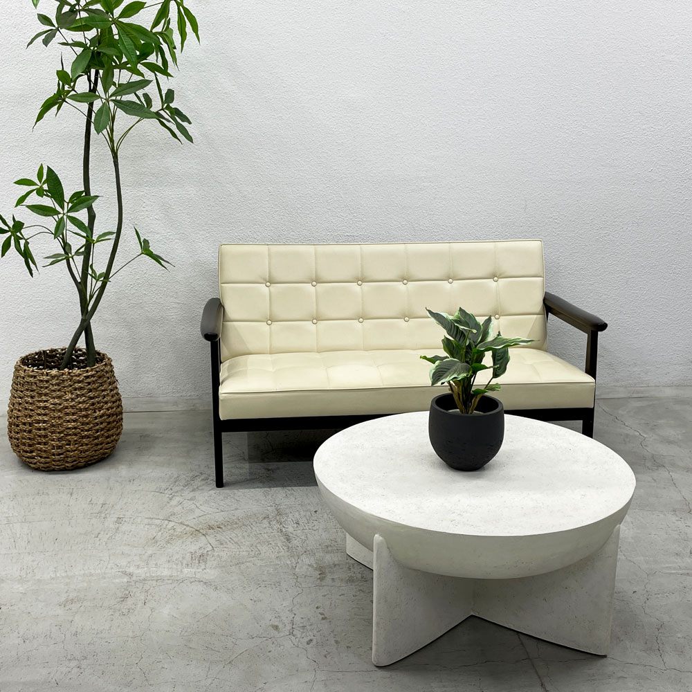 ウエストエルム West Elm モンティ ラヴァ ストーン コーヒーテーブル Monti Lava Stone Coffee Table 屋内外兼用 軽量 定価約99,000円 〓