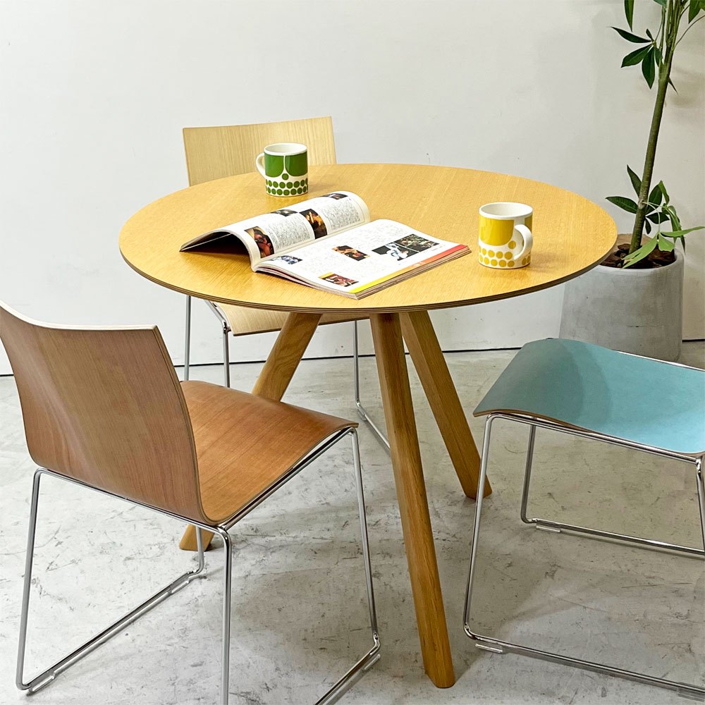 ヘイ HAY CPH 20 ラウンドテーブル ダイニングテーブル Φ90cm オーク材 木天板 ウォーターラッカー ロナン&エルワン・ブルレック デンマーク 北欧家具 定価¥181,500- ●
