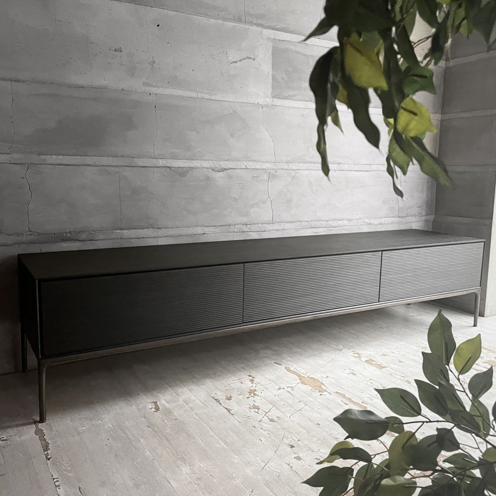 タイムアンドスタイル TIME&STYLE スタンダードコンポジションキャビネット Standard composition cabinet C-612 TVキャビネット AVボード オーク材 真鍮脚 黒染め 定価¥924,000-