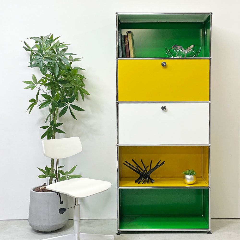 USMハラー USM Haller モジュラーファニチャー キャビネット シェルフ 1列5段 ドロップダウンドア×2 USMグリーン ゴールデンイエロー ピュアホワイト スイス 鍵付き ●