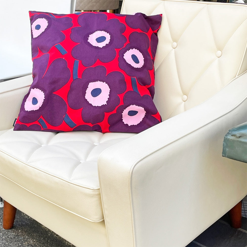マリメッコ Marimekko ピエニウニッコ Pieni Unikko クッションカバー レッドべース ダークパープル マイヤ・イソラ 廃番カラー 50×50cm 北欧 ■