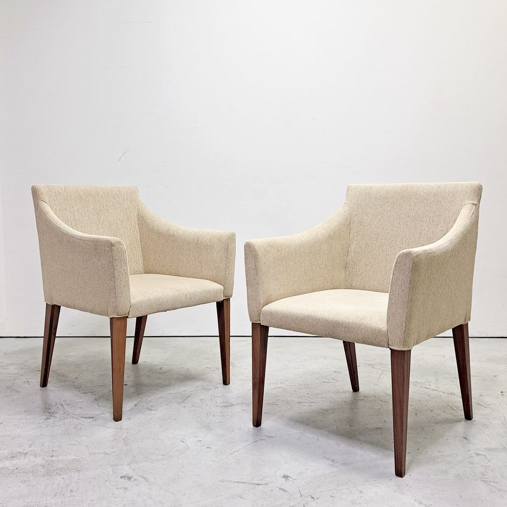 アクタス ACTUS ファイン2 FINE2 ダイニングチェア アームチェア ウォールナット材 ファブリックシート ホワイトベージュ系 張り座 ナチュラルモダン 廃番 A ●