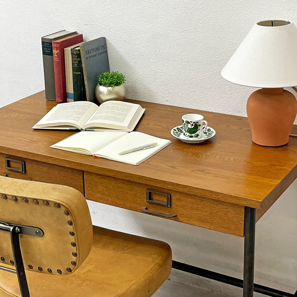 トラックファニチャー TRUCK FURNITURE スット デスク SUTTO DESK ナラ無垢材 x スチール脚 インダストリアルデザイン 定価¥220,000- ●