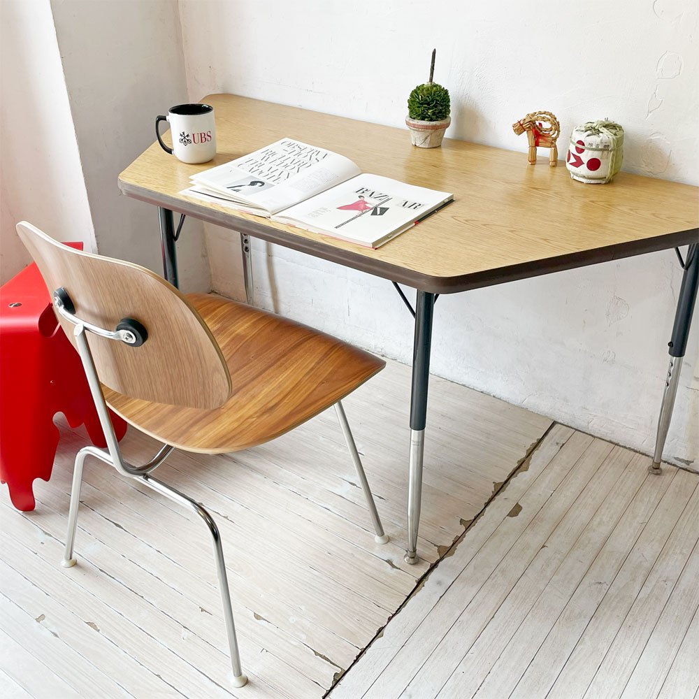 ハーマンミラー Herman Miller DCM ダイニングチェア メタルレッグ プライウッド ウォールナット イームズ C&R. Eames ミッドセンチュリー ★