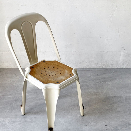 ノーザンオハイオインダストリアル Northern Ohio Industrial マルチプルズチェア Multipls Chair ダイニングチェア スタッキング マットホワイト インダストリアルデザイン A ★
