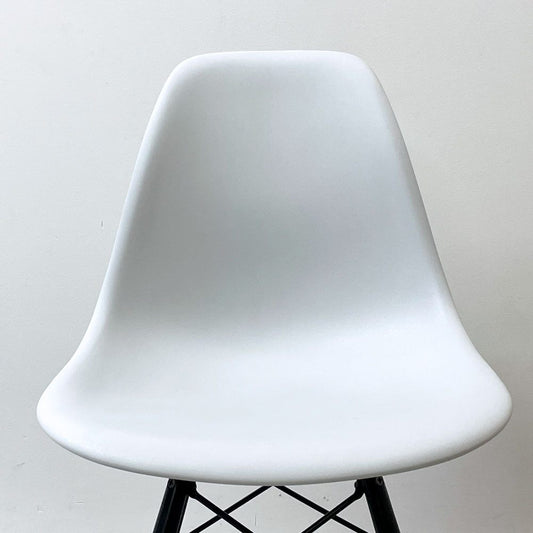 ハーマンミラー HermanMiller サイドシェルチェア ドゥエルレッグ DSW アルパイン × エボニー ポリプロピレン製 イームズ ミッドセンチュリー A ●