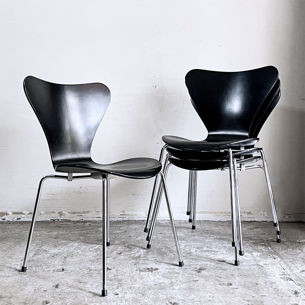 フリッツハンセン Fritz Hansen セブンチェア ブラックラッカー アルネ・ヤコブセン スタッキングチェア デンマーク 1997年製 B ■