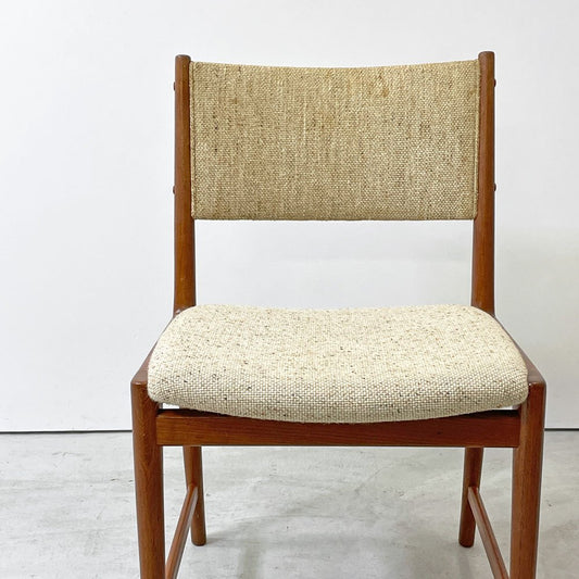 北欧ビンテージ Scandinavian Vintage チーク無垢材 ダイニングチェア ファブリック ベージュ系 ミッドセンチュリー A ●