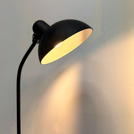フリッツハンセン Fritz Hansen カイザーイデル KAISER IDELL フロアランプ 6556-F マットブラック スチール クリスチャン・デル 北欧 定価¥159,280- ●