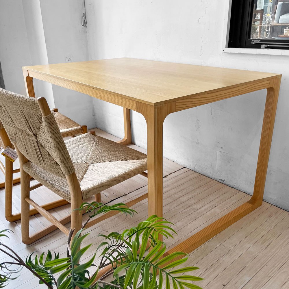 イデー IDEE マルー MALUH ダイニングテーブル ホワイトアッシュ材 ナチュラル W130cm 廃番 参考価格:\133100- ★