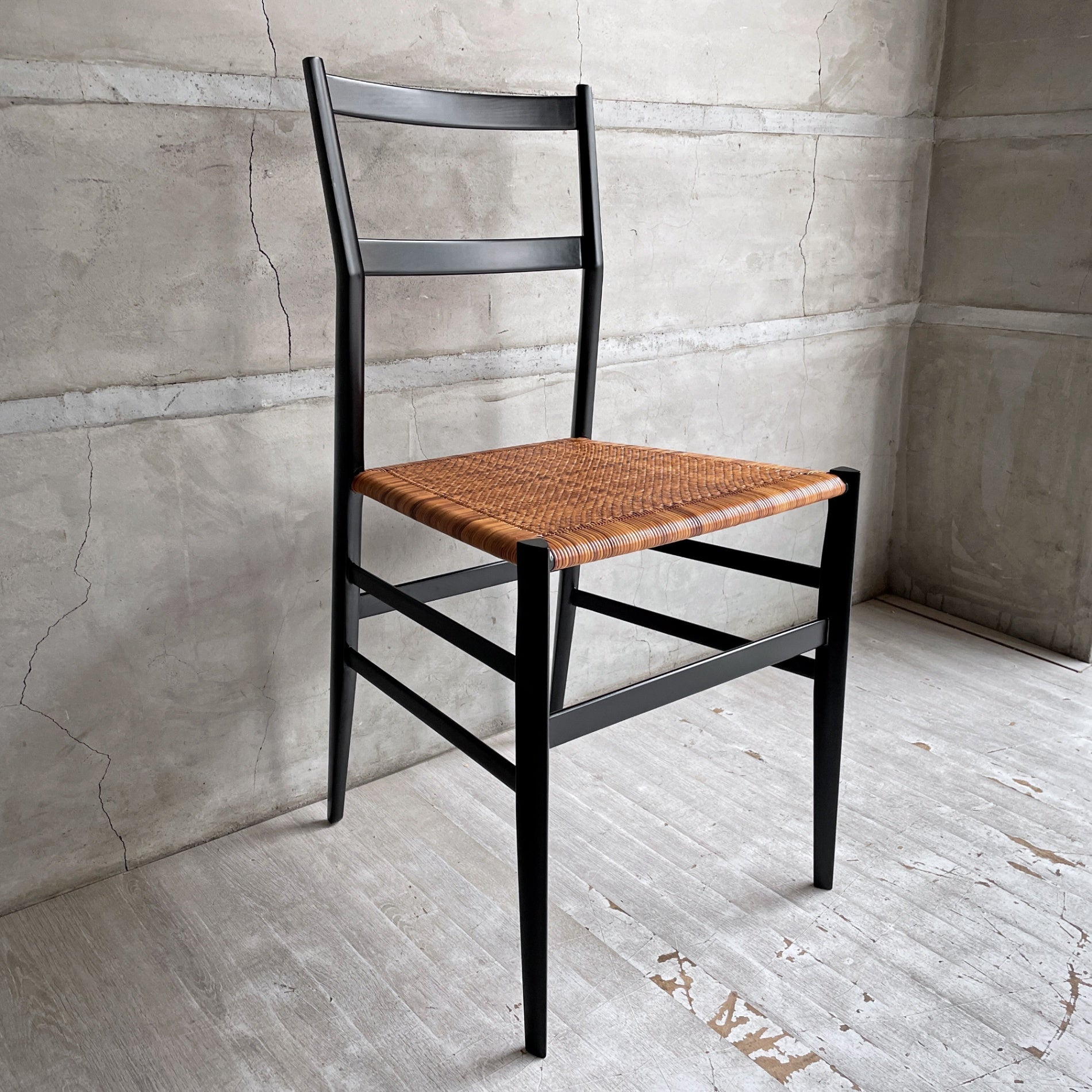 カッシーナ Cassina 699 スーパーレジェーラ SUPERLEGGERA チェア 