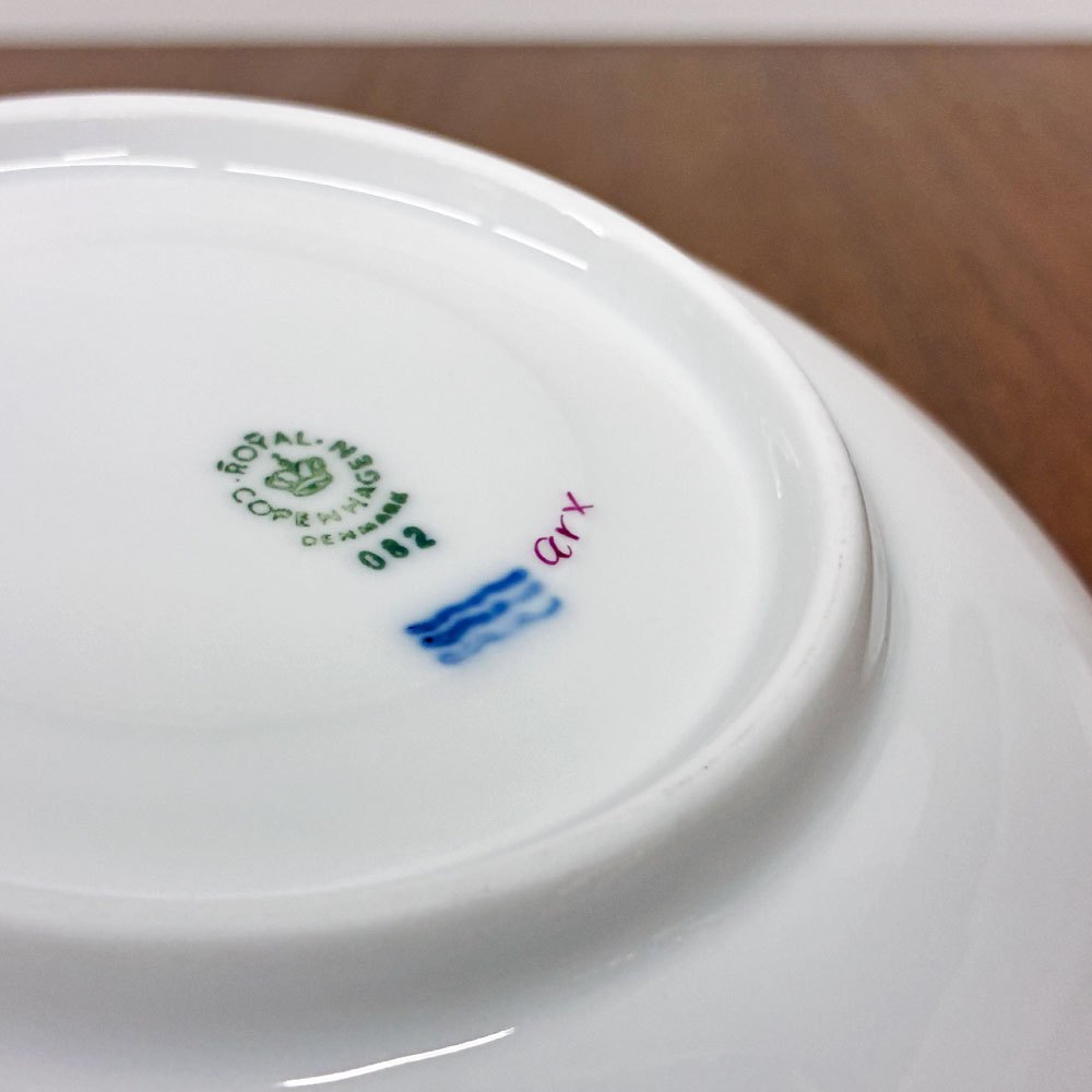 ロイヤルコペンハーゲン ROYAL COPENHAGEN バーガンディプリンセス ティーカップ&ソーサー デンマーク 北欧食器 A ◎