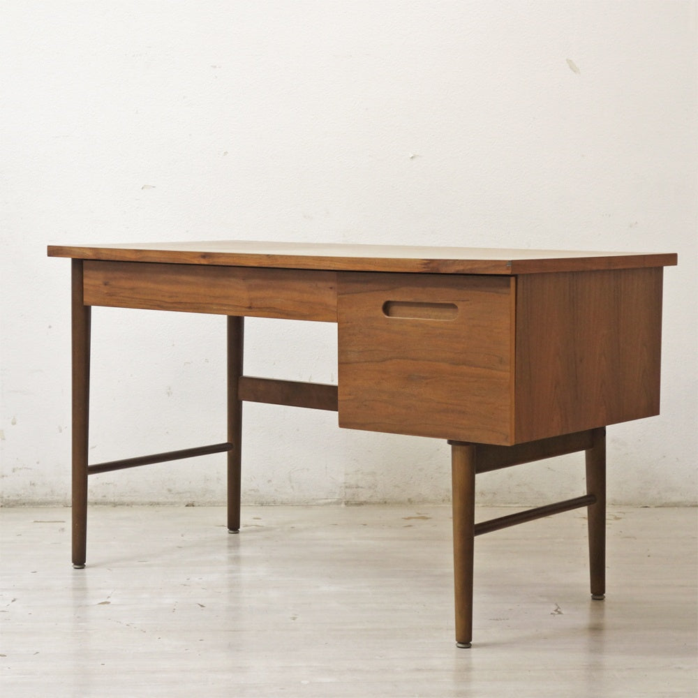 【廃盤品】emo. エモ ドレッサー ウォルナット ミッドセンチュリー ドレッサー(emo.)エモ/デスク ウォールナット レトロ ミッド