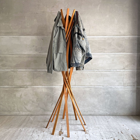 ホルム HOLM ツイスト Twist コートハンガー ハンガーラック コートスタンド ビーチ材 ナチュラル イタリア モダンデザイン ♪