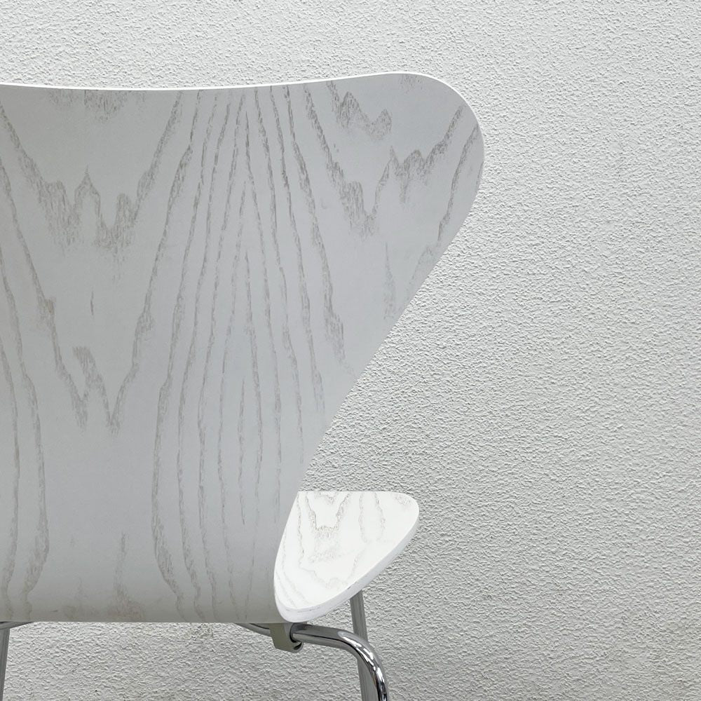 フリッツハンセン Fritz Hansen セブンチェア カラードアッシュ ホワイト アルネ・ヤコブセン 北欧 デンマーク 〓