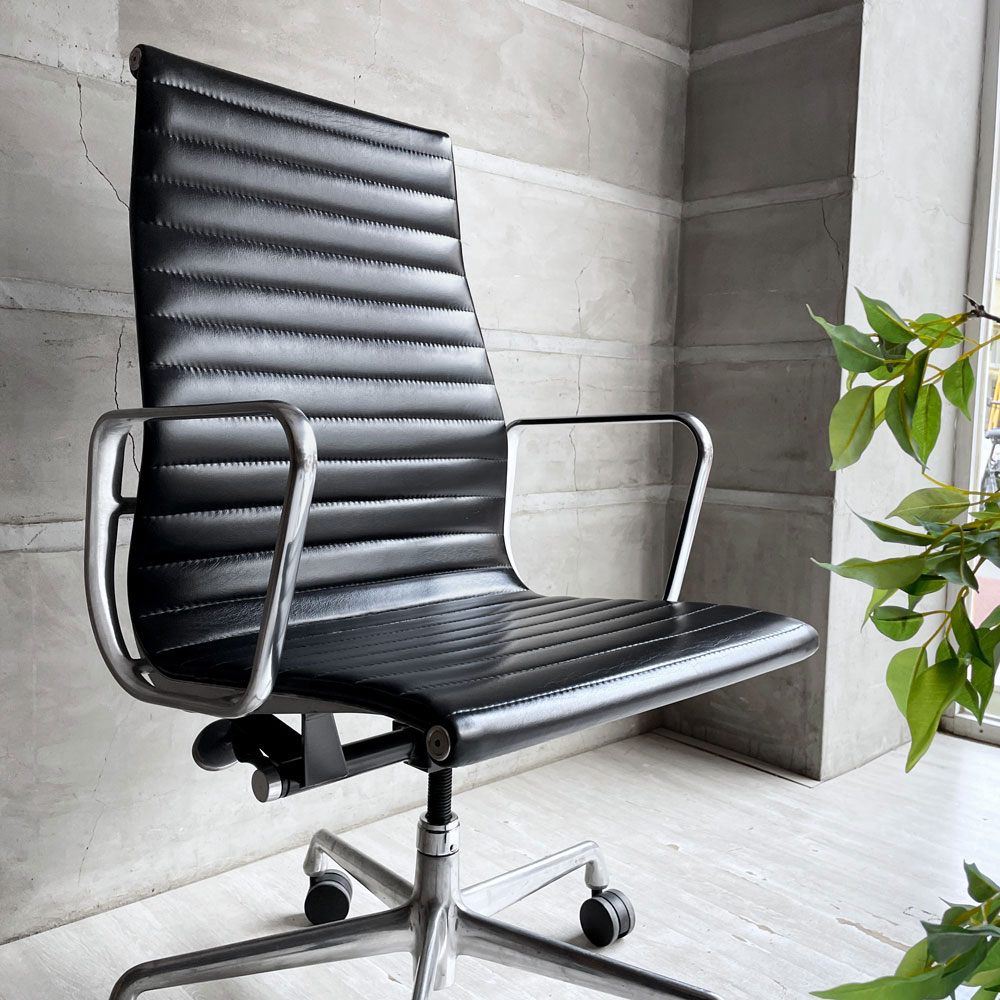 ハーマンミラー Herman Miller アルミナムグループ エグゼクティブチェア ハイバック レザーシート 本革 ブラック 5本脚 C&Rイームズ ミッドセンチュリー ♪