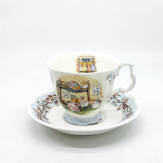 ロイヤルドルトン Royal Doulton ブランブリーヘッジ ティーカップ&ソーサー 1999年限定品 イギリス 箱付き A ●