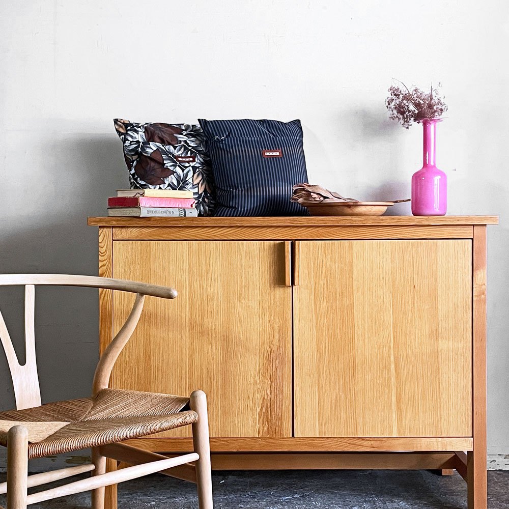 クレイト&バレル Crate&Barrel サイドボード キャビネット オーク材 両開き 北欧モダン ナチュラル ■