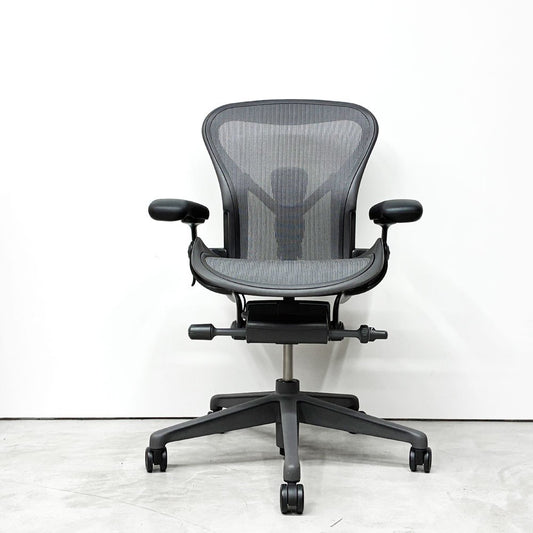 ハーマンミラー Herman Miller アーロンチェア リマスタード フル装備 Aサイズ デスクチェア オフィスチェア グラファイトベース 2020年製 ポスチャーフィットSL 美品 ◎