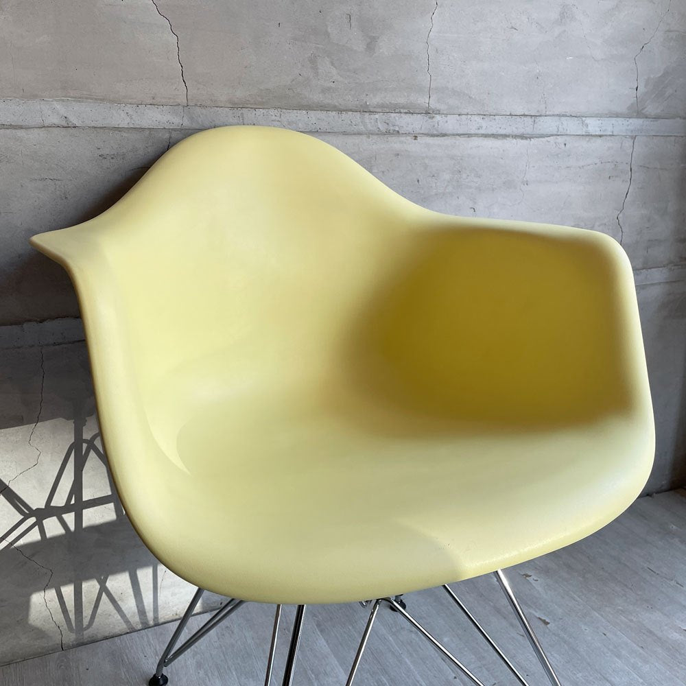 ハーマンミラー Herman Miller アームシェルチェア ポリプロピレン エッフェルベース ペールイエロー PALE YELLOW イームズ C&R ミッドセンチュリー 廃番カラー♪