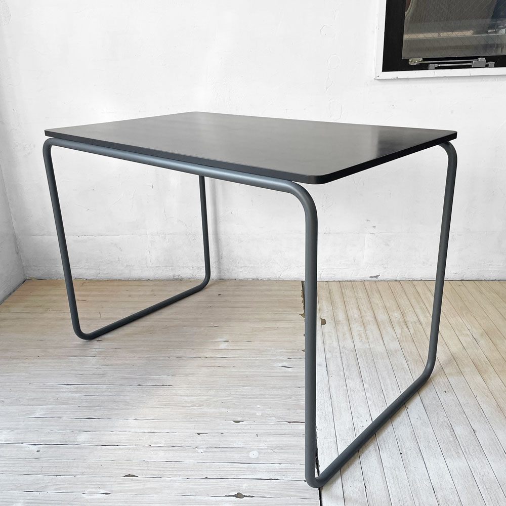 無印良品 MUJI ×トーネット THONET スチールパイプデスク Mサイズ ダークグレー バウハウス ☆ – TOKYO RECYCLE  imption