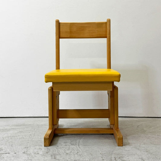 キシル XYL 2本脚 チェア pop 学習椅子 国産檜無垢材 PVCレザー ひまわり 座面高さ調節 ナチュラル シンプル ●