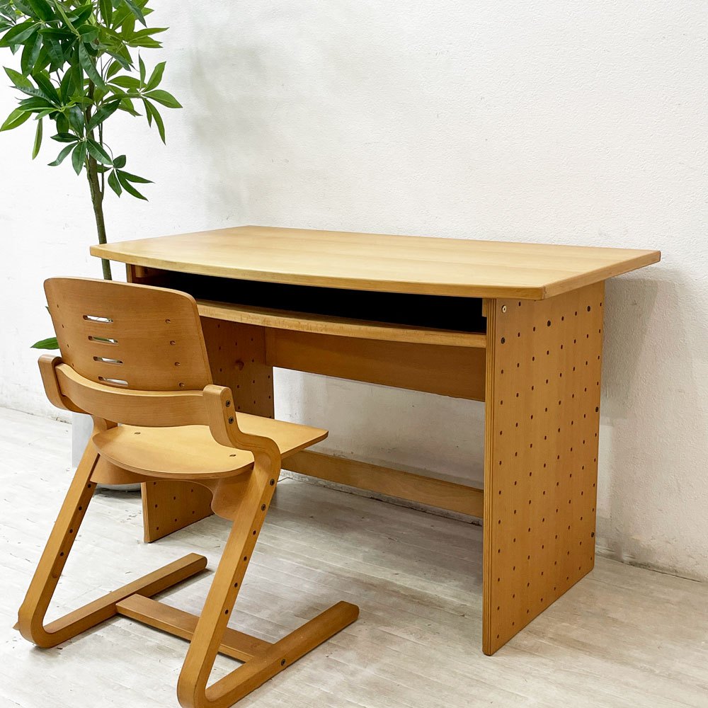 フォルミオプラス Formio+ KF-01 + 120cm 天板 デスク 勉強机 ビーチ材 フック付き 抽斗無し 阿久津雄一 デンマーク ●