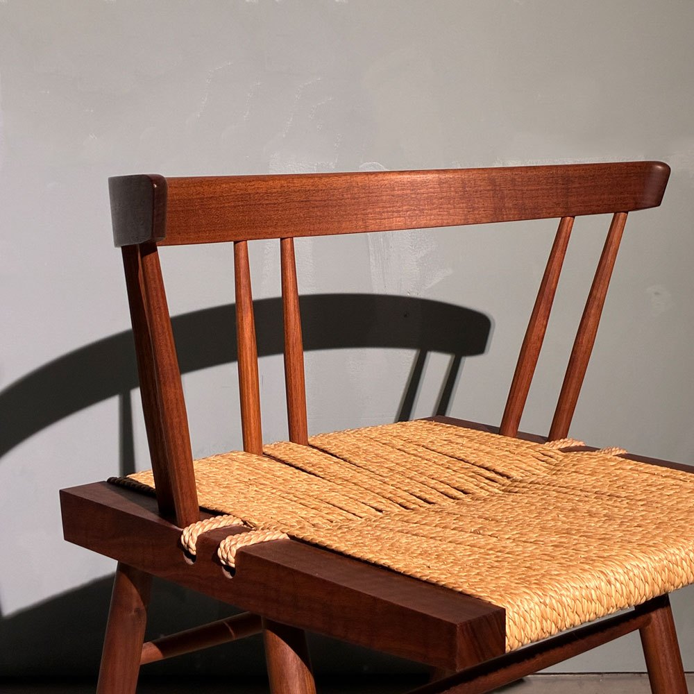 桜製作所 グラスシートチェア GRASS SEATED CHAIR アームチェア ウォールナット無垢材 い草 ジョージ・ナカシマ George Nakashima 焼印有り ◎