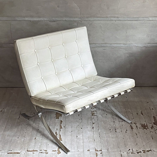 バルセロナチェア Barcelona Chair 1シーター レザー ホワイト リプロダクト品 1シーターソファ ミース・ファン・デル・ローエ モダンデザイン ♪