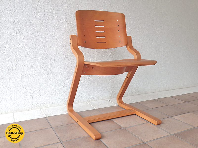 フォルミオ Formio チェア / KF-02 参考価格:￥63,720- 高級学習椅子 