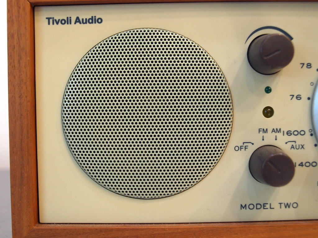 チボリオーディオ Tivoli Audio モデル2 ModelTwo ウォールナット 