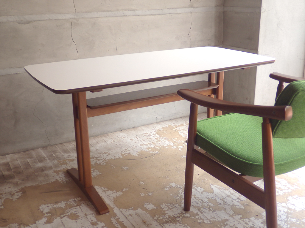 カリモク60+ karimoku カフェテーブル1200 ホワイト メラミン天板 棚板 